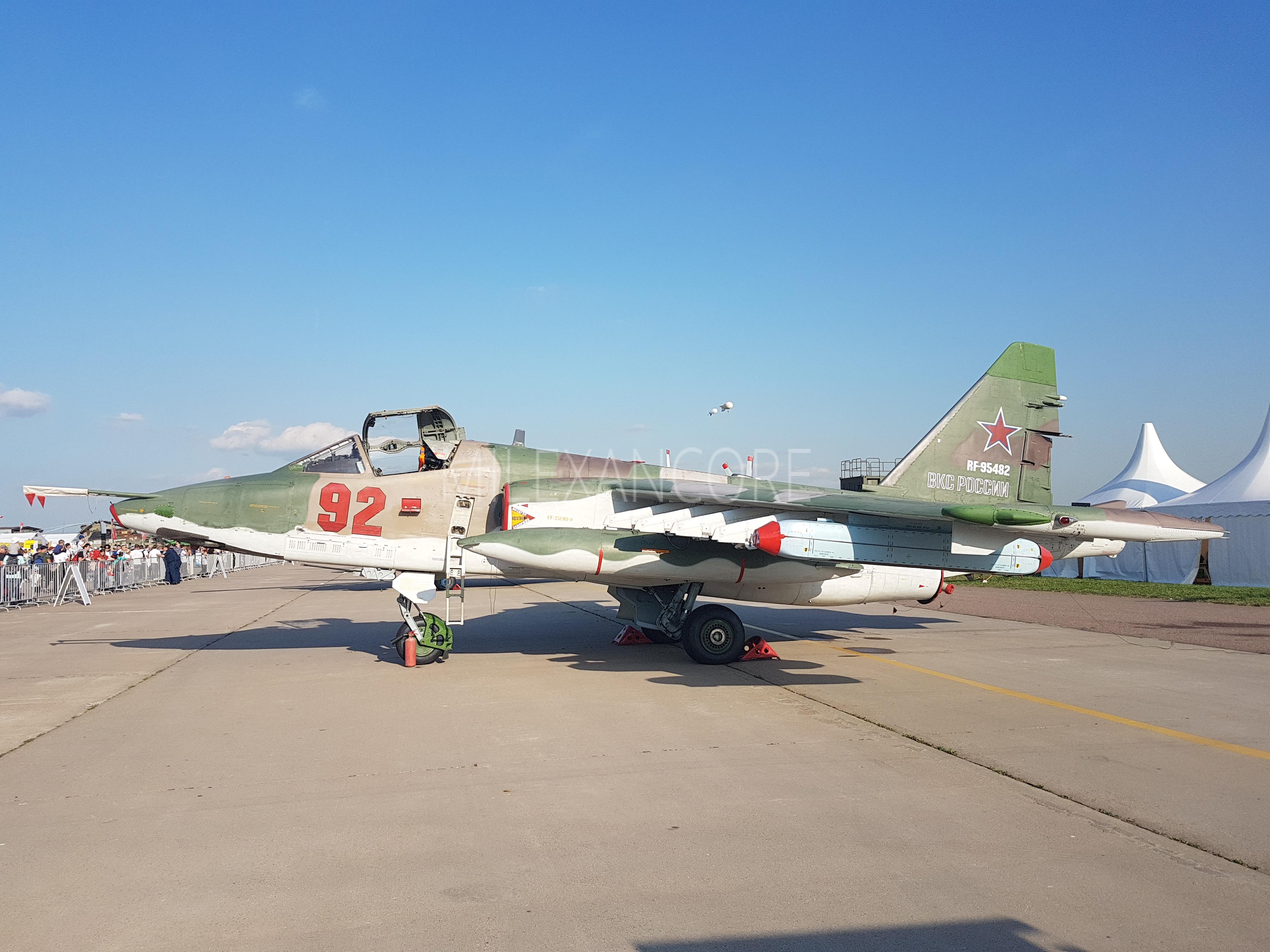 V Stavropoľskom kraji pristáli modernizované bojové lietadlá Su-25SM3